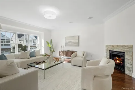 22 Hidden Ridge Court Scarsdale NY 10583