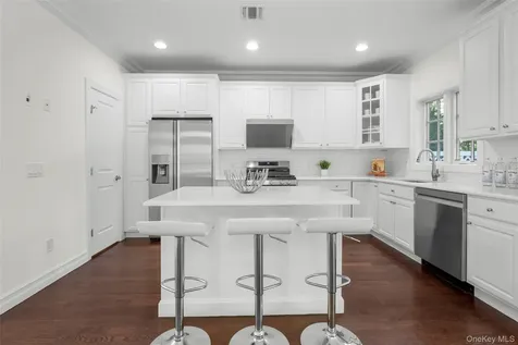 22 Hidden Ridge Court Scarsdale NY 10583