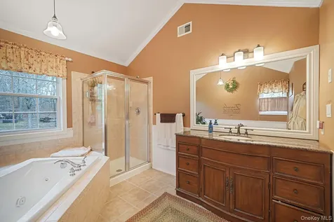 52 Shady View Crossing Manorville NY 11949
