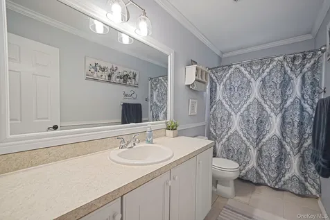 52 Shady View Crossing Manorville NY 11949