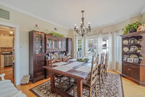 52 Shady View Crossing Manorville NY 11949