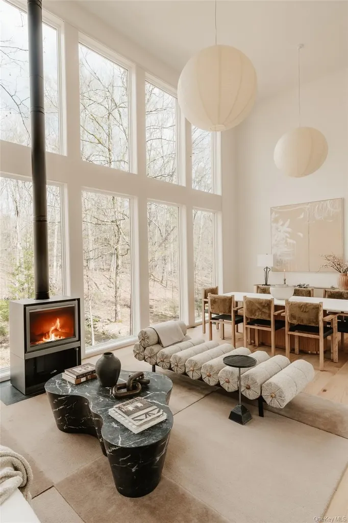 332 Mohonk Road High Falls NY 12440