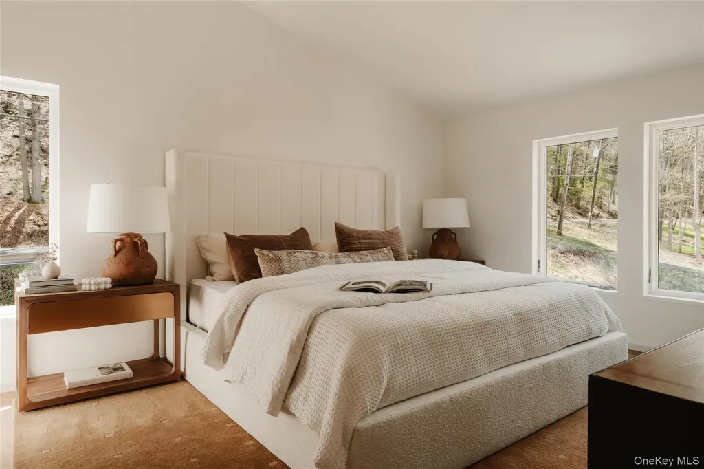 332 Mohonk Road High Falls NY 12440