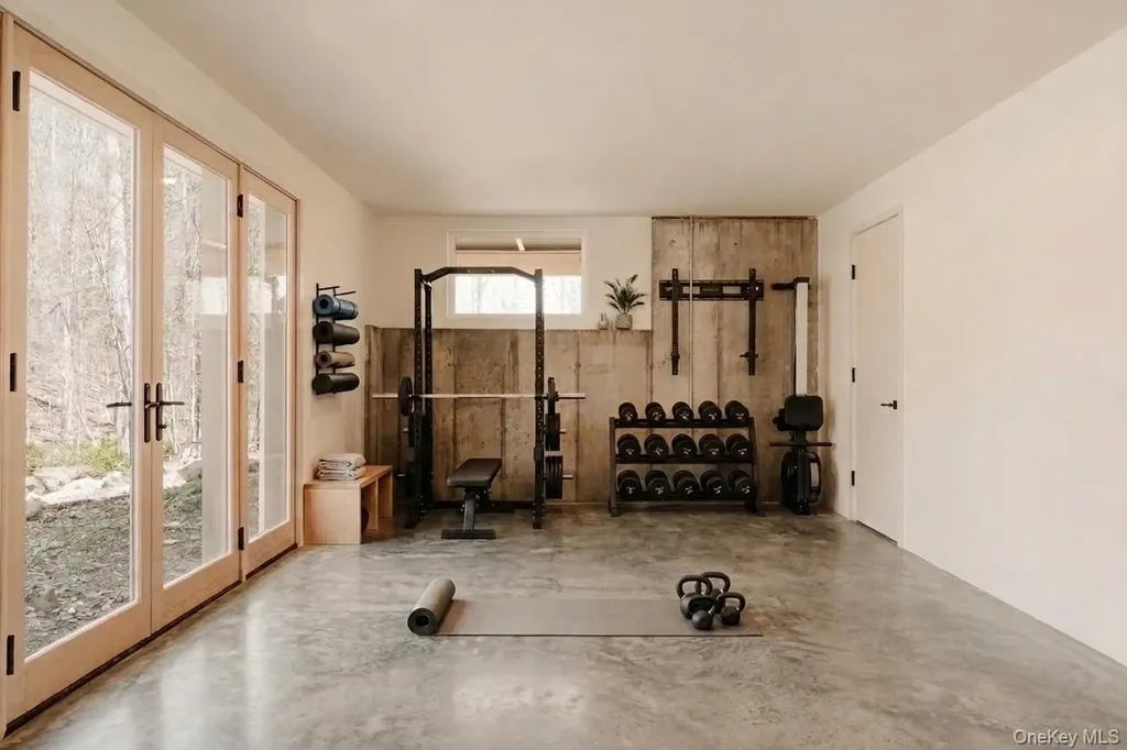 332 Mohonk Road High Falls NY 12440