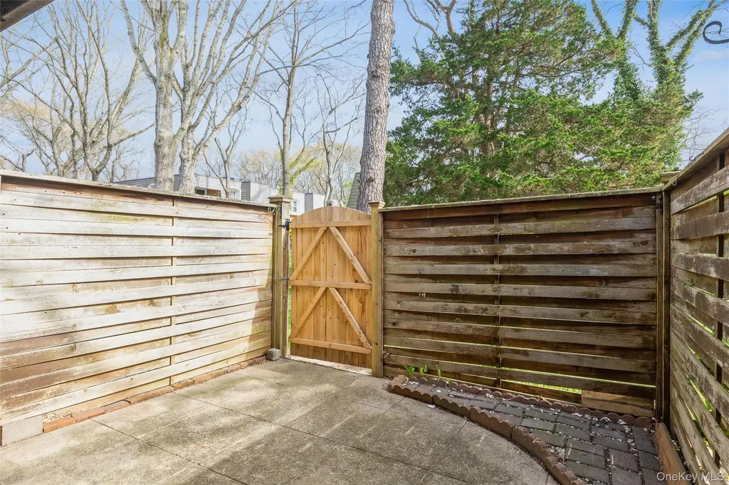 655 Middle Country Road Coram NY 11727