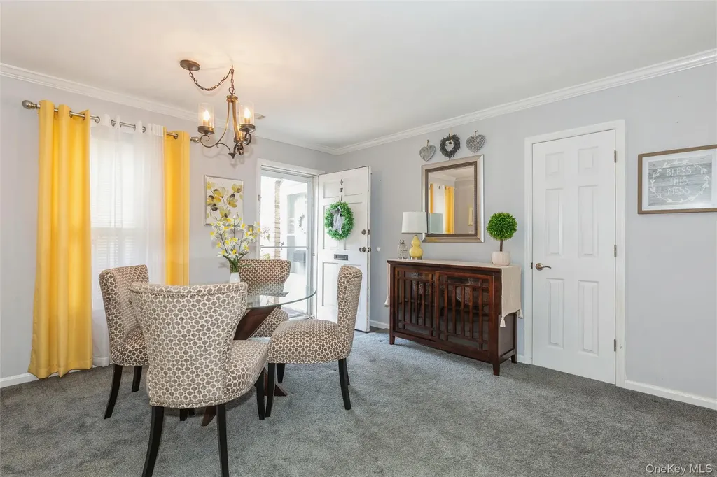 655 Middle Country Road Coram NY 11727