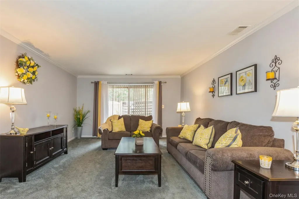 655 Middle Country Road Coram NY 11727