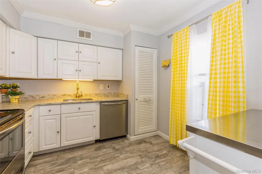 655 Middle Country Road Coram NY 11727