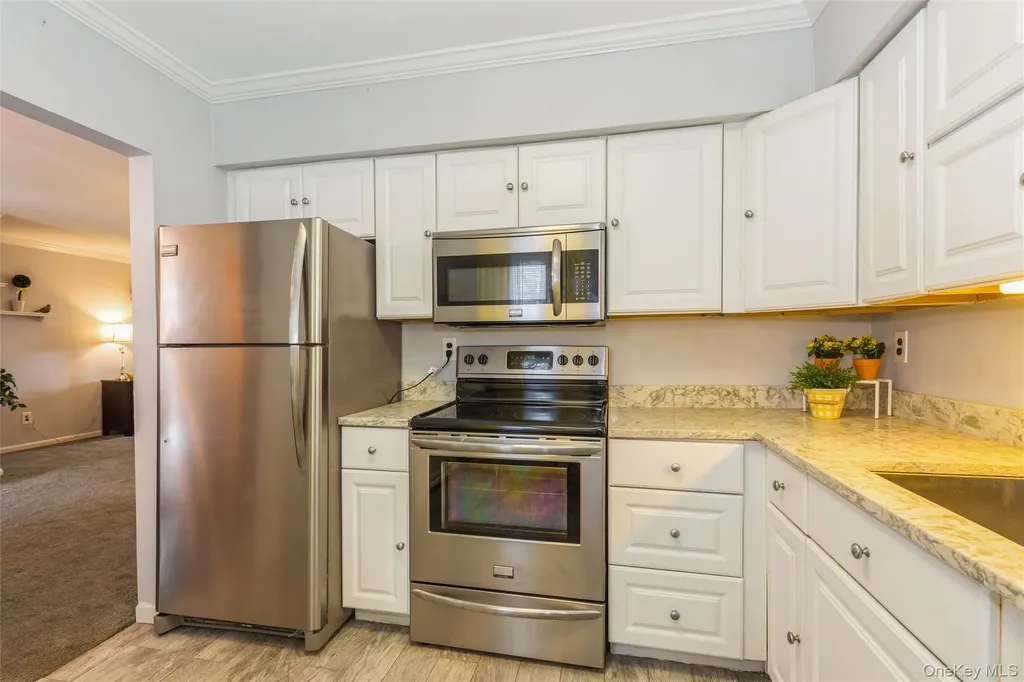 655 Middle Country Road Coram NY 11727