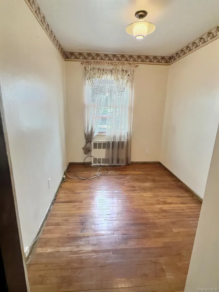 147-25 Brookville Boulevard Rosedale NY 11422
