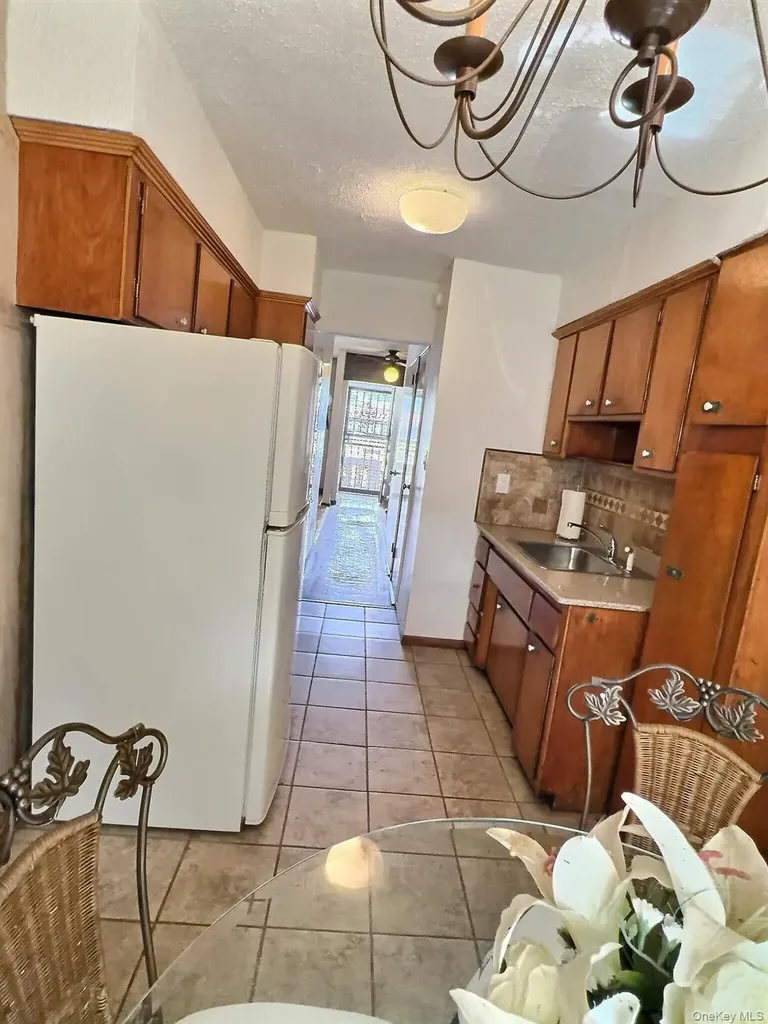 147-25 Brookville Boulevard Rosedale NY 11422