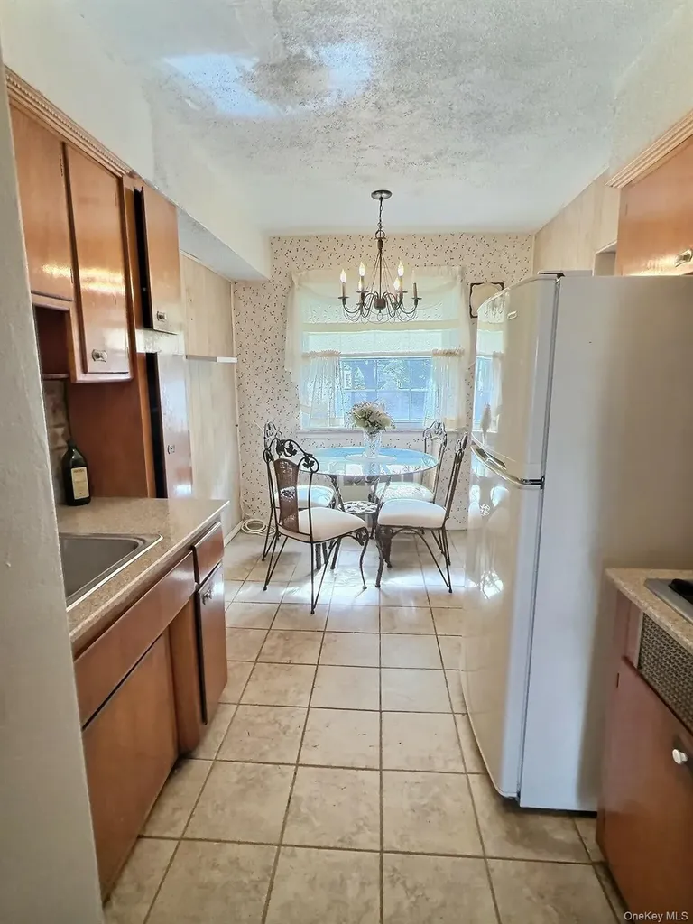 147-25 Brookville Boulevard Rosedale NY 11422
