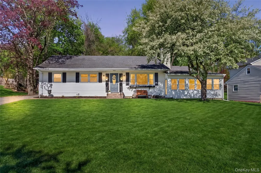27 High Hill Avenue Warwick NY 10990