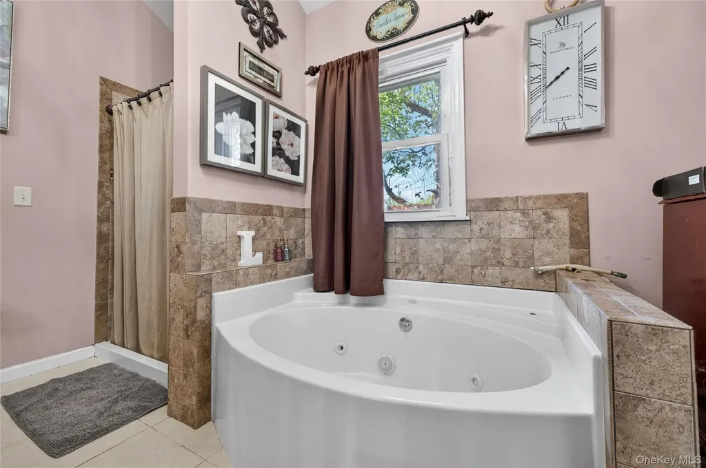 27 High Hill Avenue Warwick NY 10990