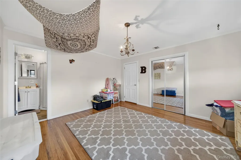 27 High Hill Avenue Warwick NY 10990