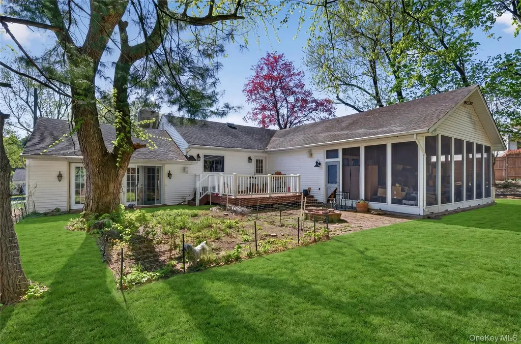 27 High Hill Avenue Warwick NY 10990