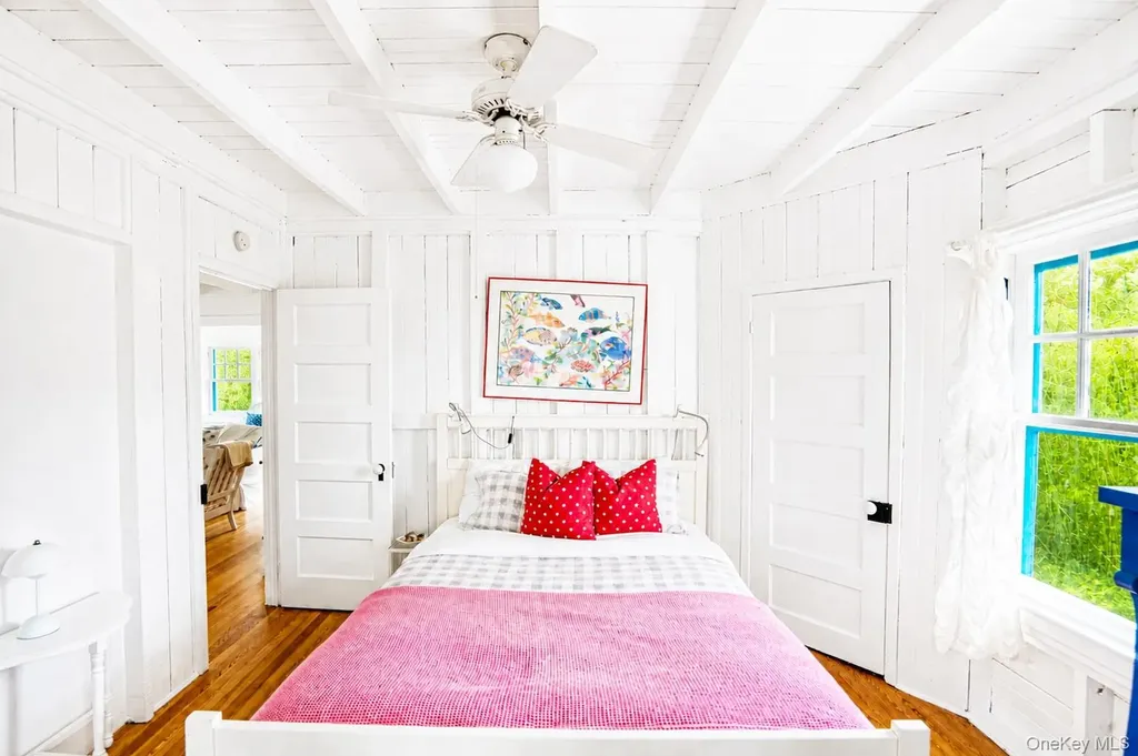 106 West Walk Saltaire NY 11706
