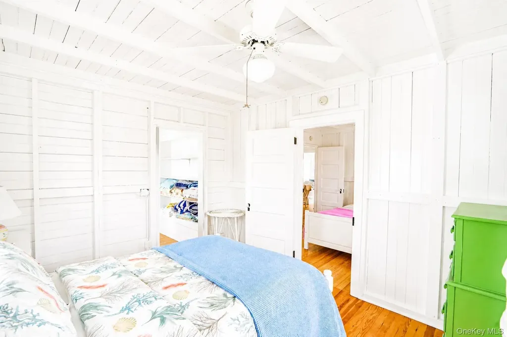 106 West Walk Saltaire NY 11706
