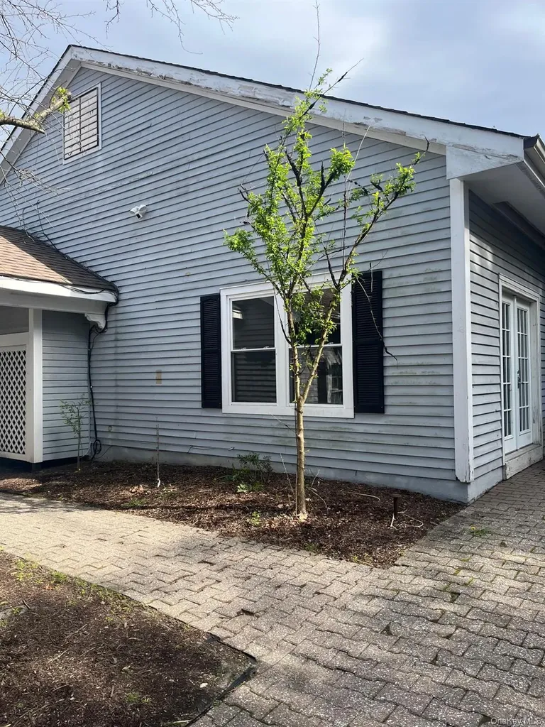 62 Wood Road Chester NY 10918