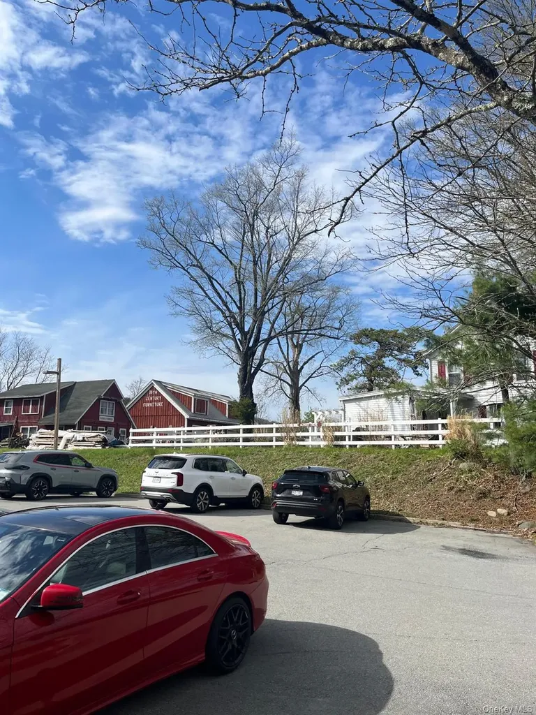 62 Wood Road Chester NY 10918