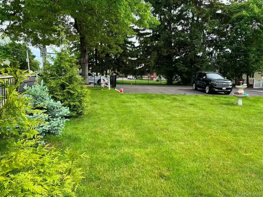 243 Jackson Avenue Syosset NY 11791