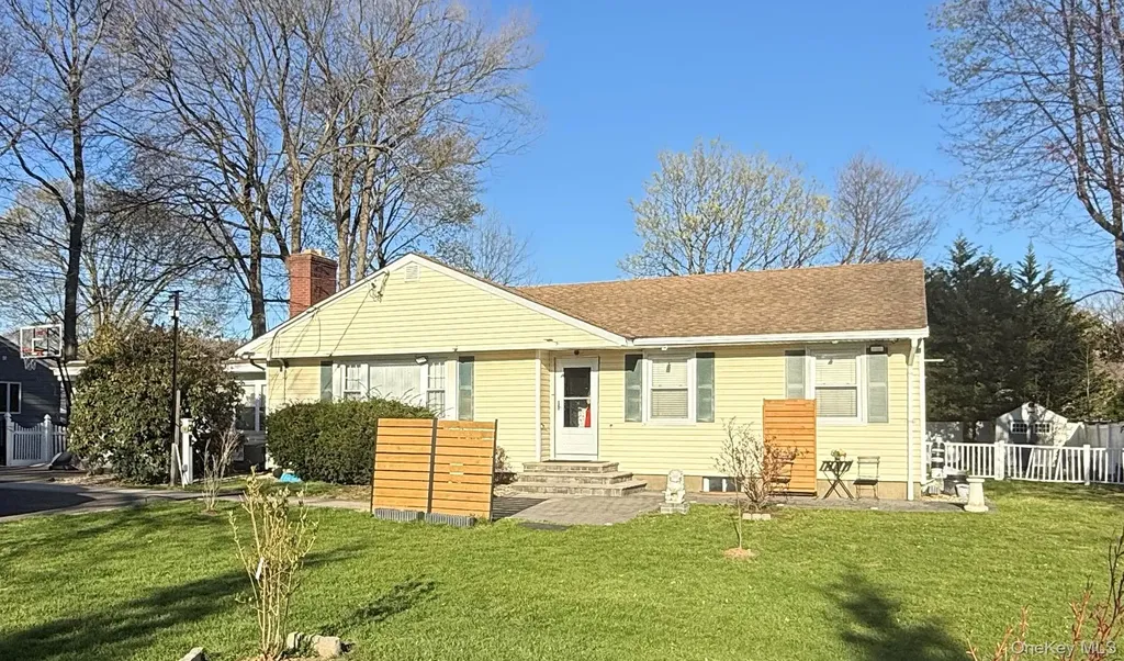 243 Jackson Avenue Syosset NY 11791