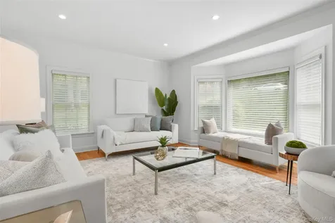 23 Round Hill Road Scarsdale NY 10583