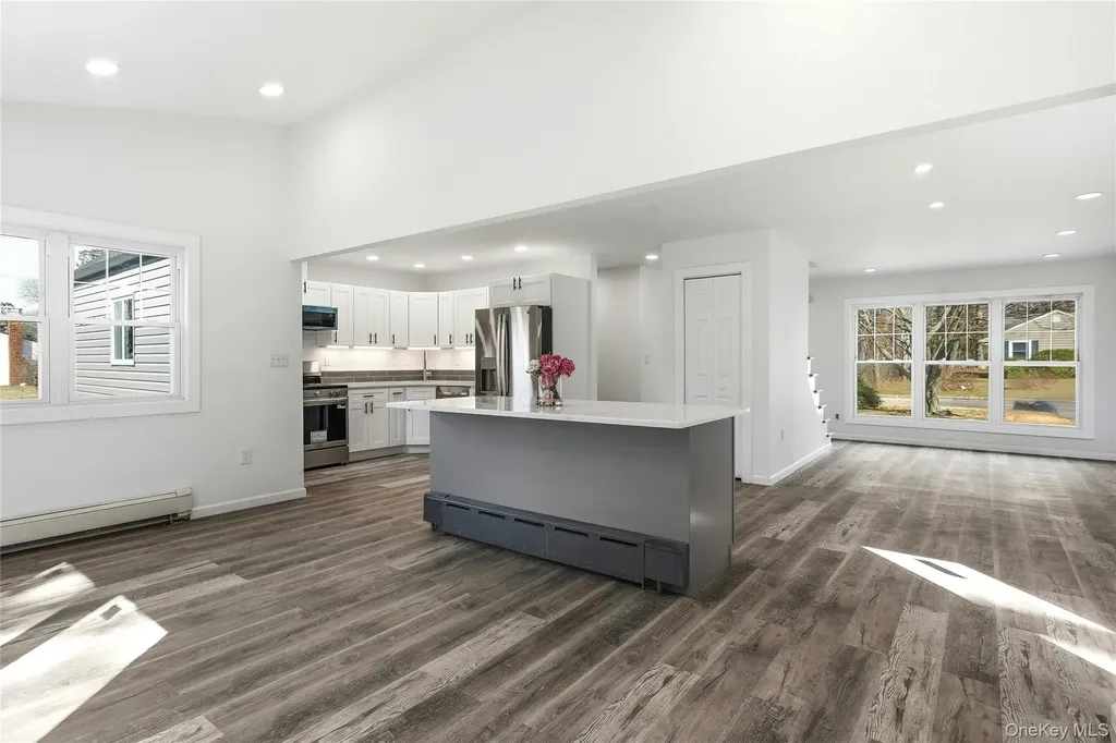 56 Pennaquid Road Coram NY 11727
