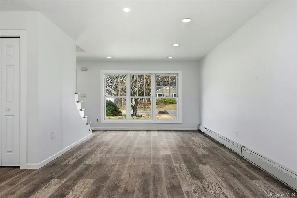 56 Pennaquid Road Coram NY 11727