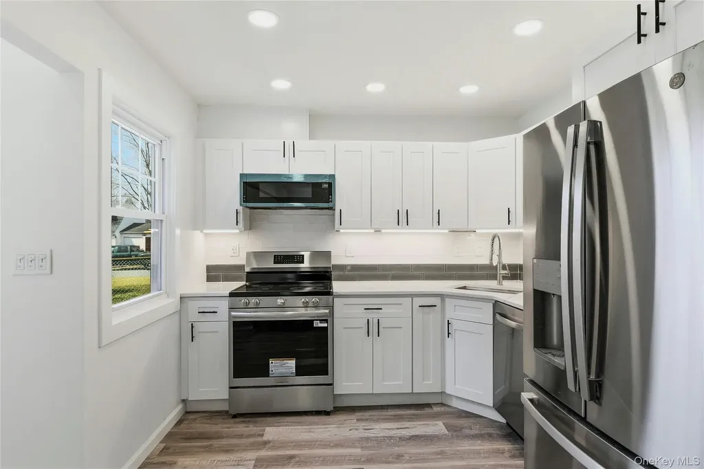 56 Pennaquid Road Coram NY 11727