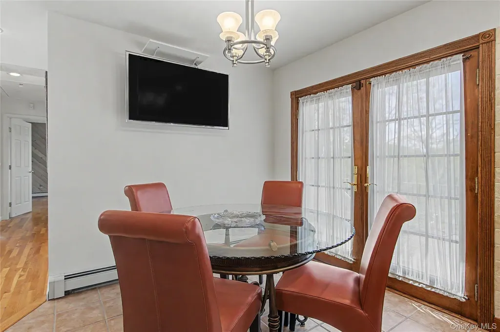 24 Richard Road Mahopac NY 10541