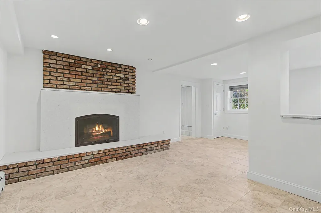 24 Richard Road Mahopac NY 10541