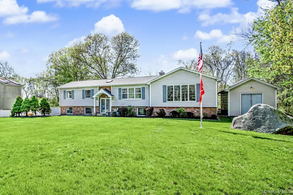 24 Richard Road Mahopac NY 10541