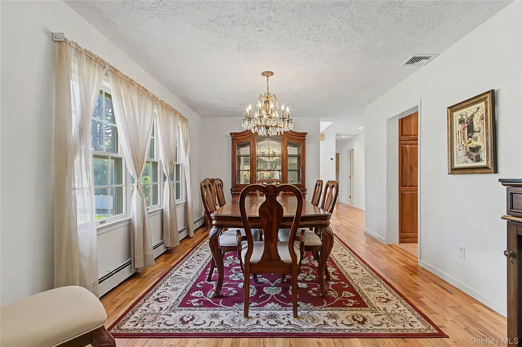 24 Richard Road Mahopac NY 10541