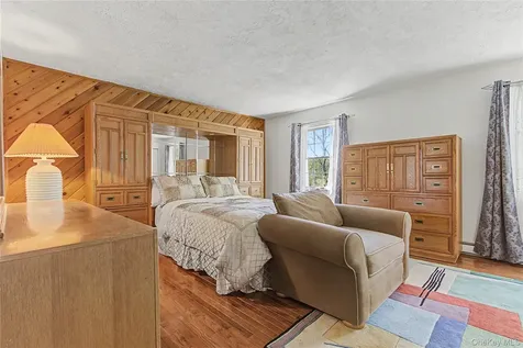 24 Richard Road Mahopac NY 10541