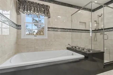 24 Richard Road Mahopac NY 10541