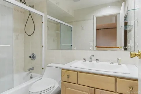 24 Richard Road Mahopac NY 10541