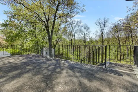 24 Richard Road Mahopac NY 10541