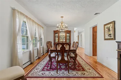 24 Richard Road Mahopac NY 10541