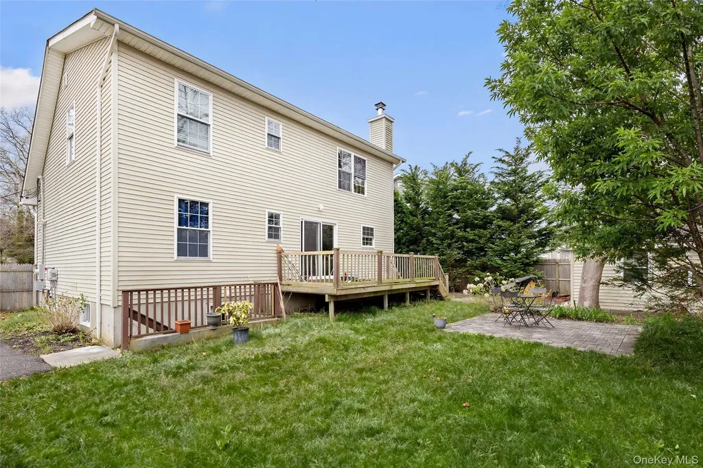 159 Main Avenue Mastic NY 11950