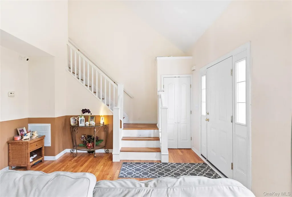 159 Main Avenue Mastic NY 11950