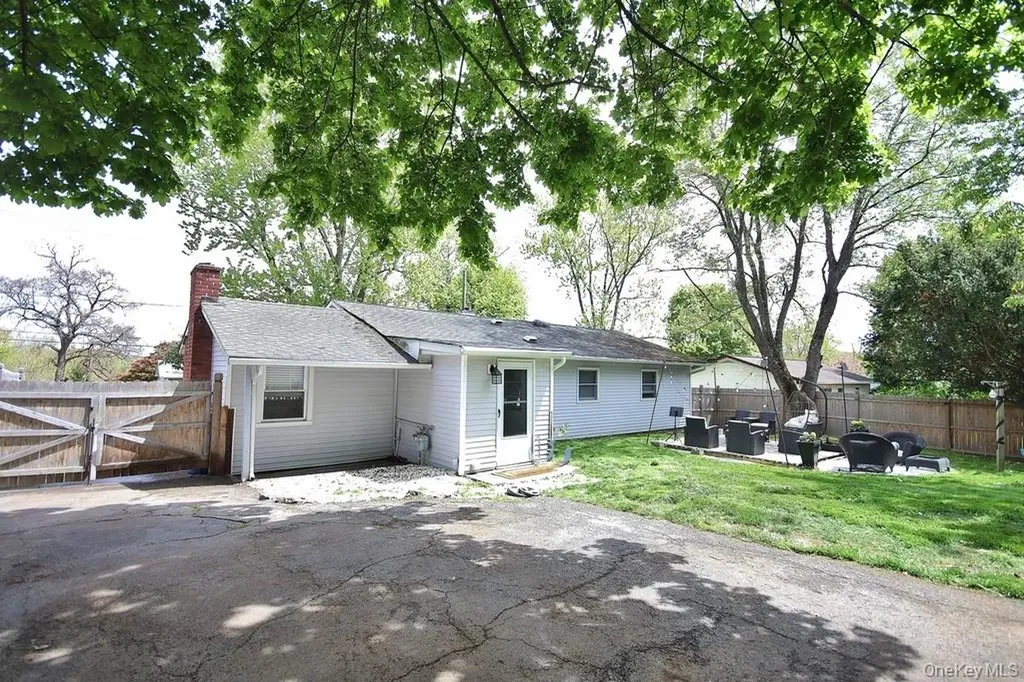 27 Cooper Drive Monroe NY 10950