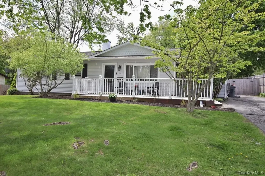 27 Cooper Drive Monroe NY 10950