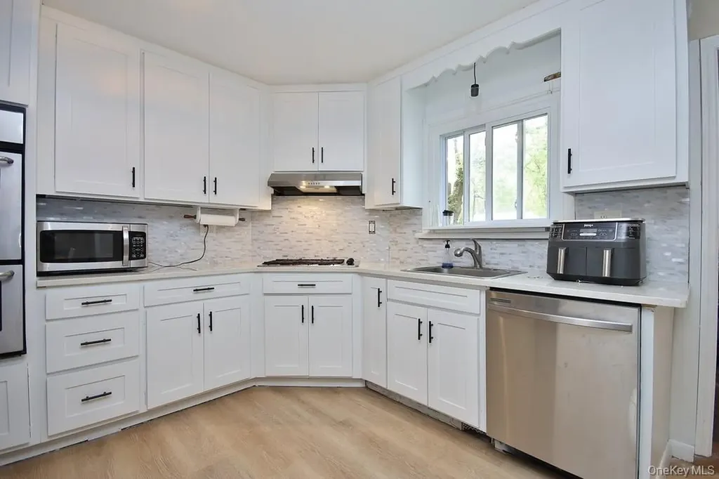 27 Cooper Drive Monroe NY 10950
