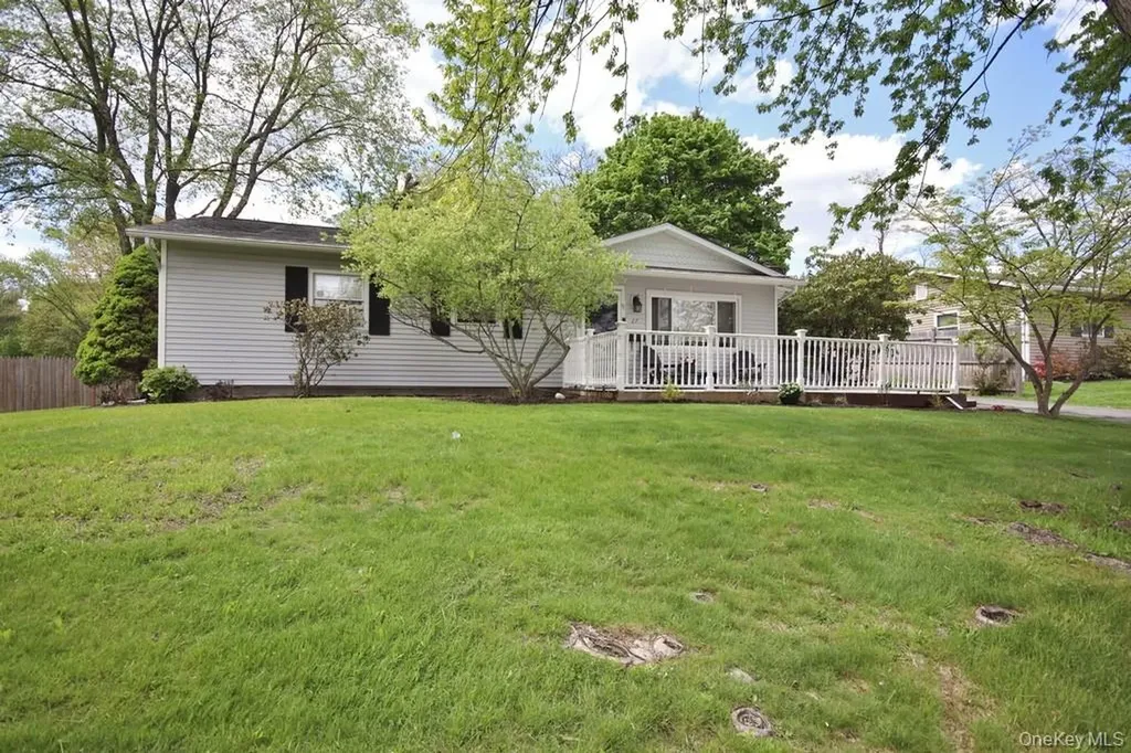 27 Cooper Drive Monroe NY 10950