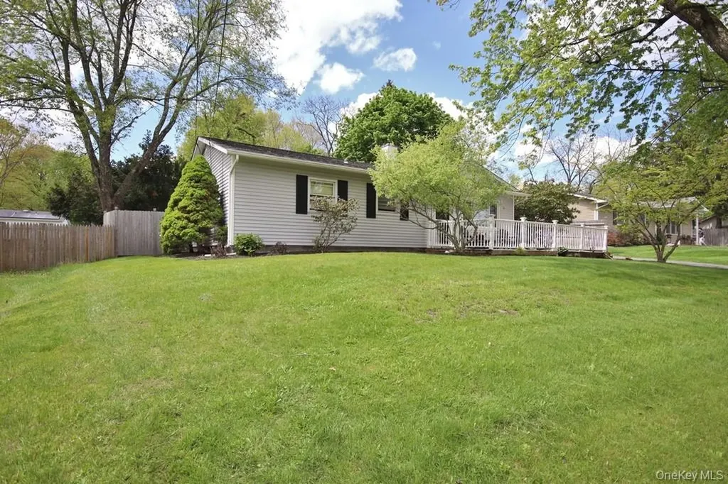 27 Cooper Drive Monroe NY 10950