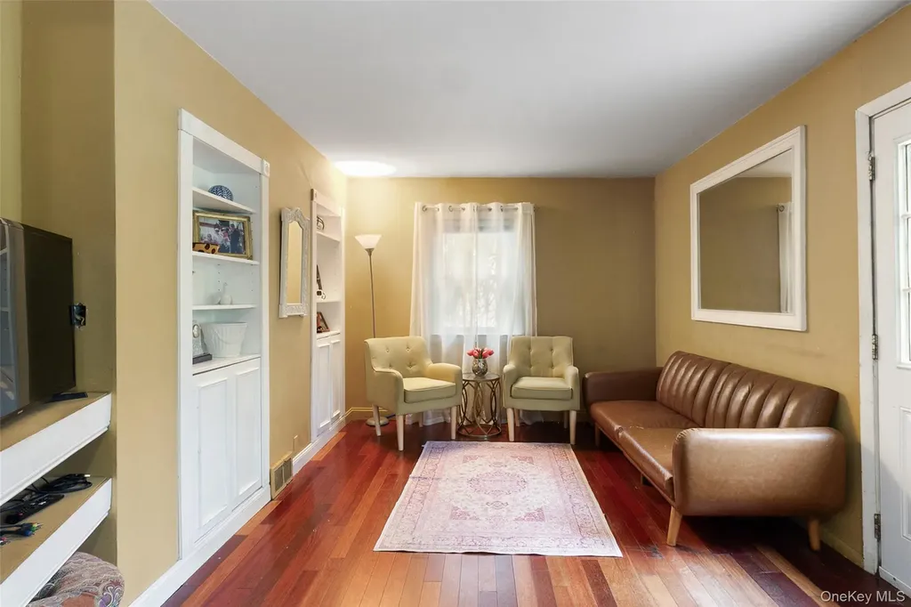 24 Carolyn Way Somers NY 10589