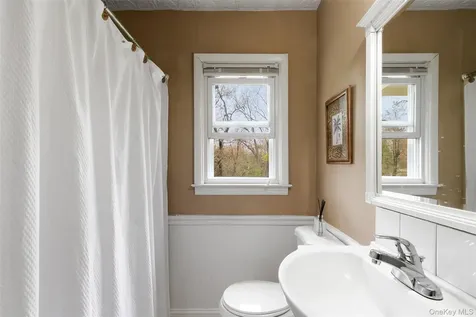 24 Carolyn Way Somers NY 10589
