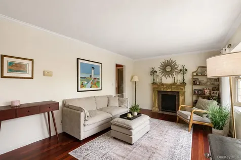 24 Carolyn Way Somers NY 10589
