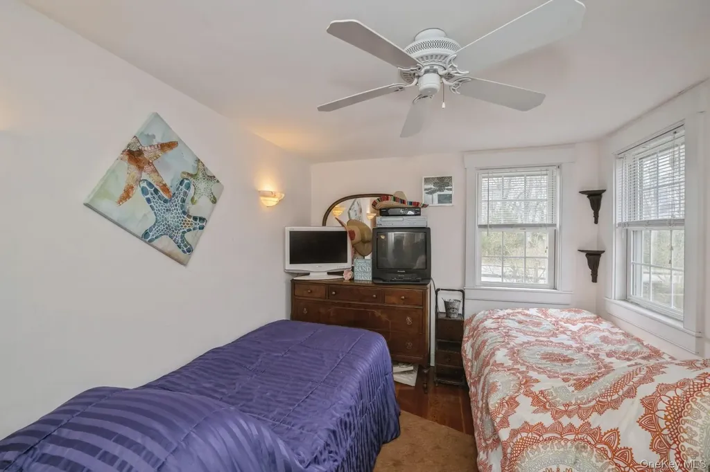 229 Springville Road Hampton Bays NY 11946